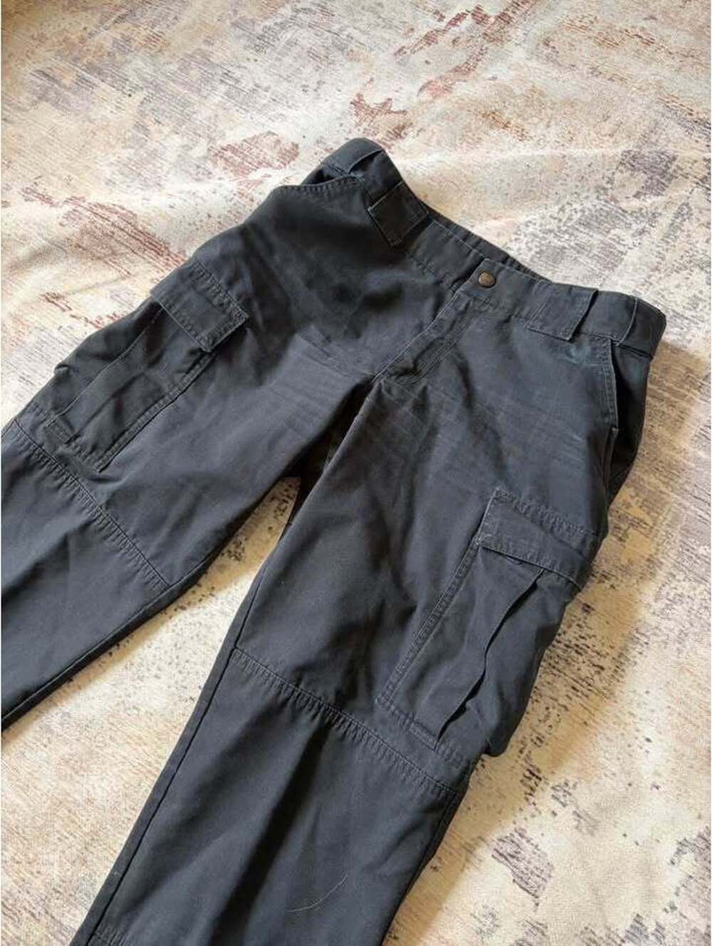 5.11 tactical pants size 10 (30x30)